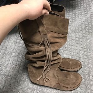 Moccasin style boots, never worn!